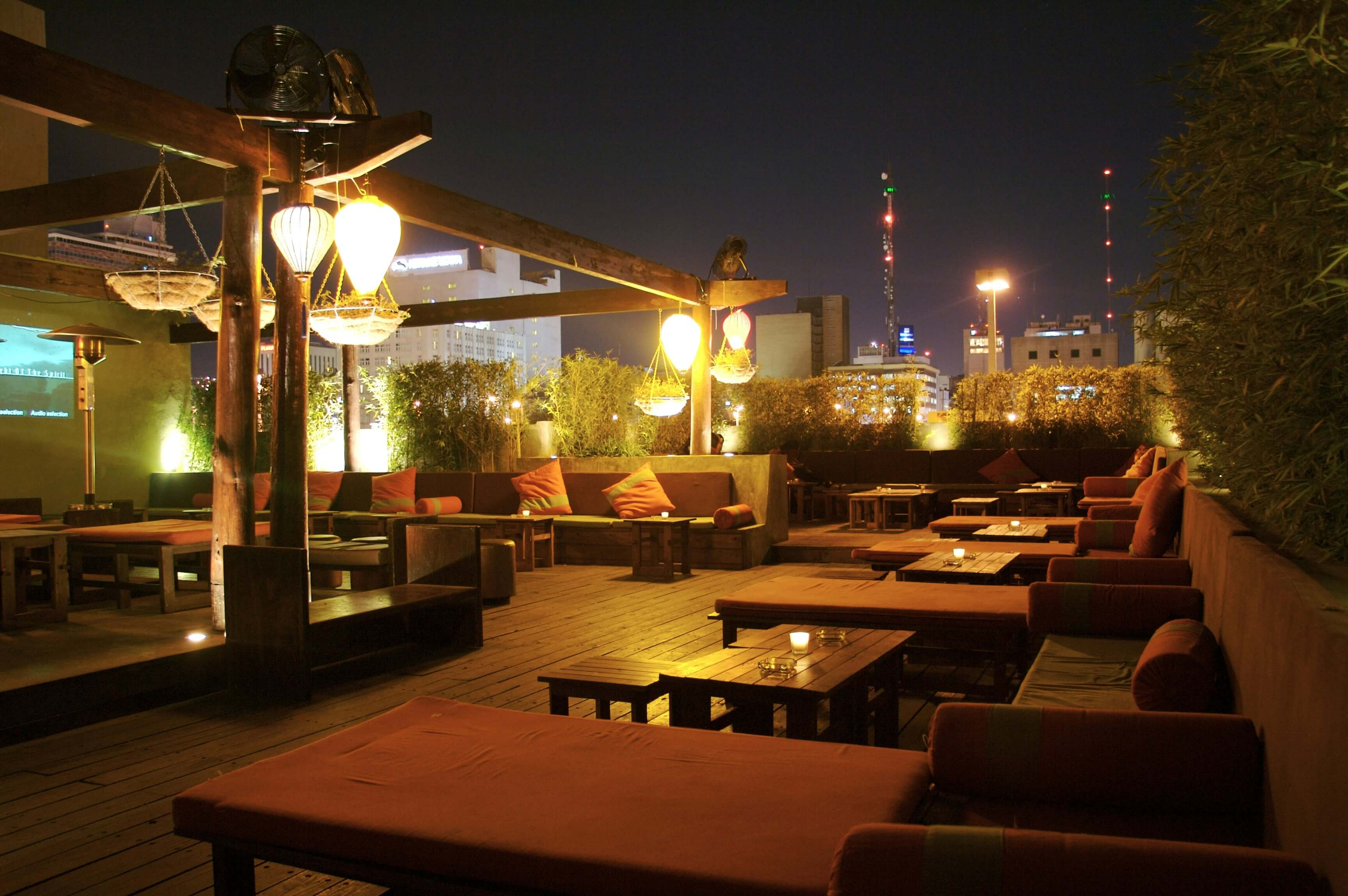Outdoor Hall Image 3